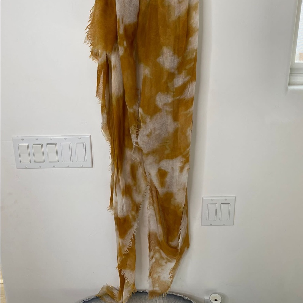 Yellow scarf